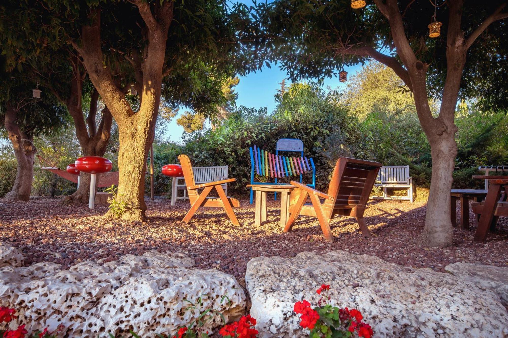 C Hotel Neve Ilan Exteriér fotografie