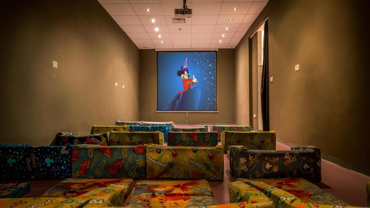 C Hotel Neve Ilan Exteriér fotografie